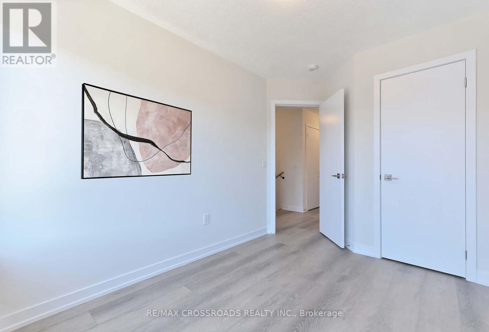 1344 Kobzar Drive, Oakville, Ontario  L6M 4L8 - Photo 30 - W13466890