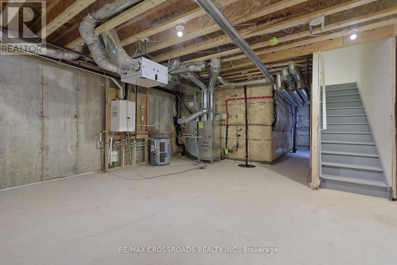1344 Kobzar Drive, Oakville, Ontario  L6M 4L8 - Photo 40 - W13466890