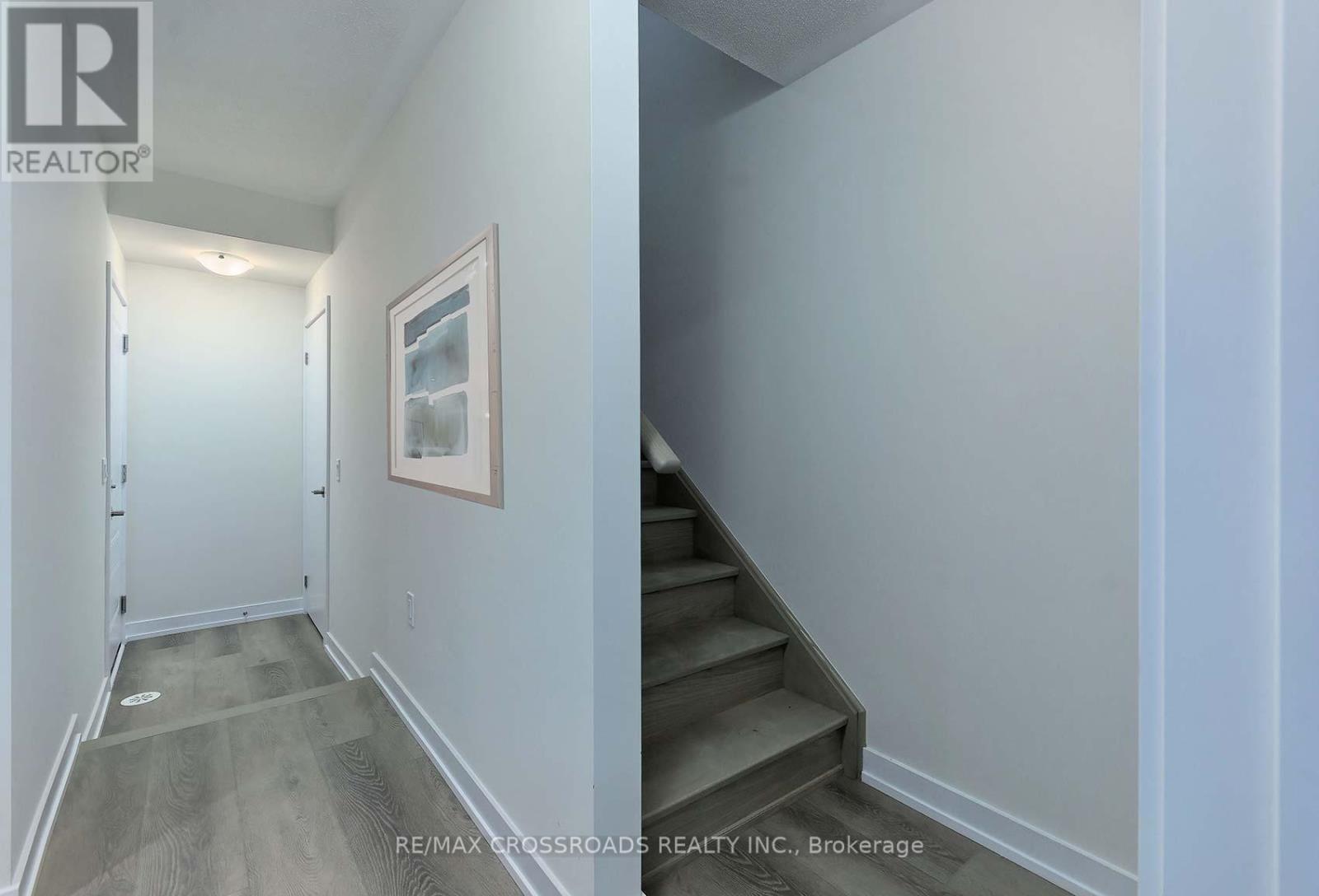 1344 Kobzar Drive, Oakville, Ontario  L6M 4L8 - Photo 38 - W13466890