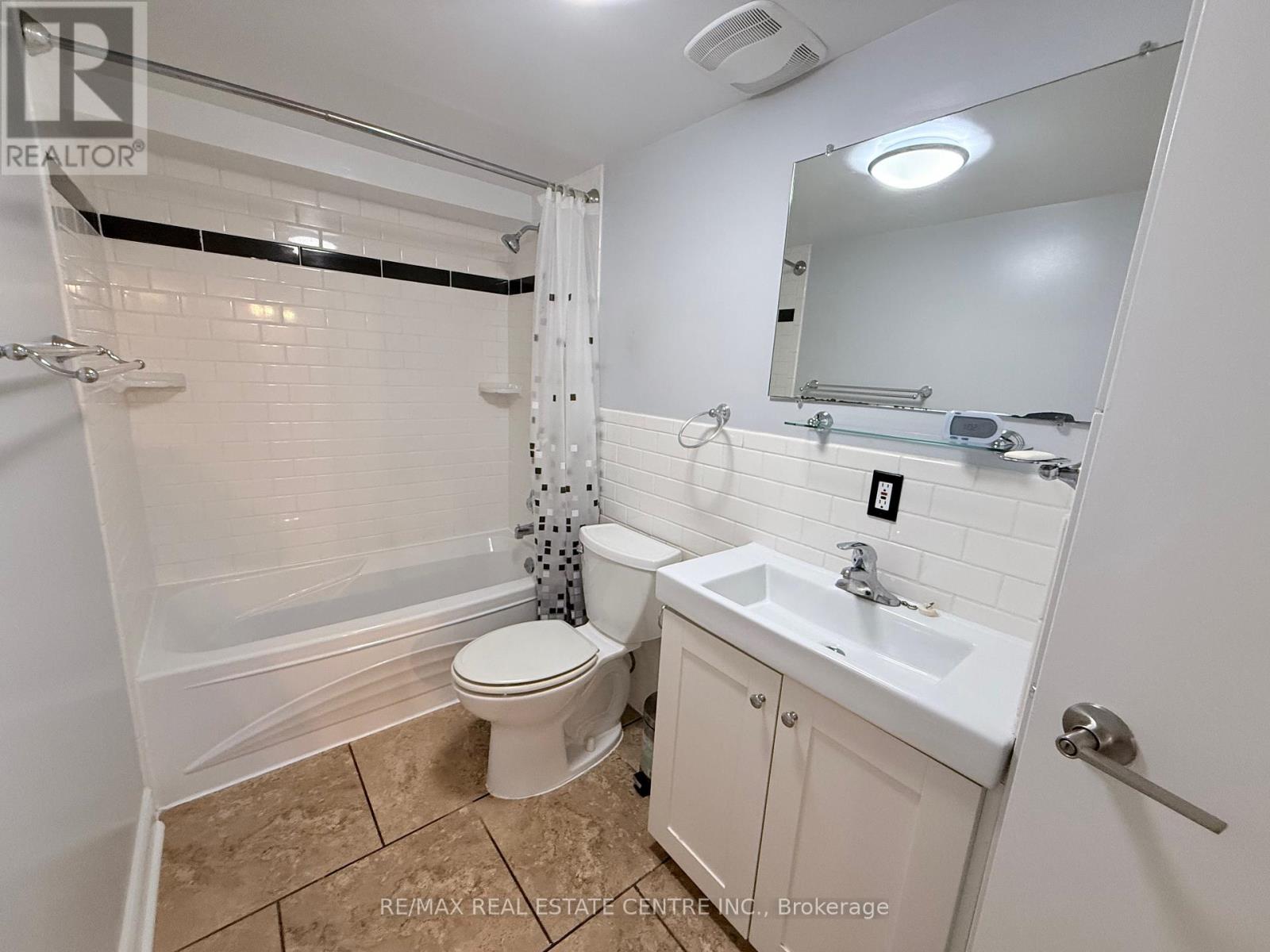 Basement - 18 Mackenzie Drive, Halton Hills, Ontario  L7G 4B9 - Photo 13 - W13467764