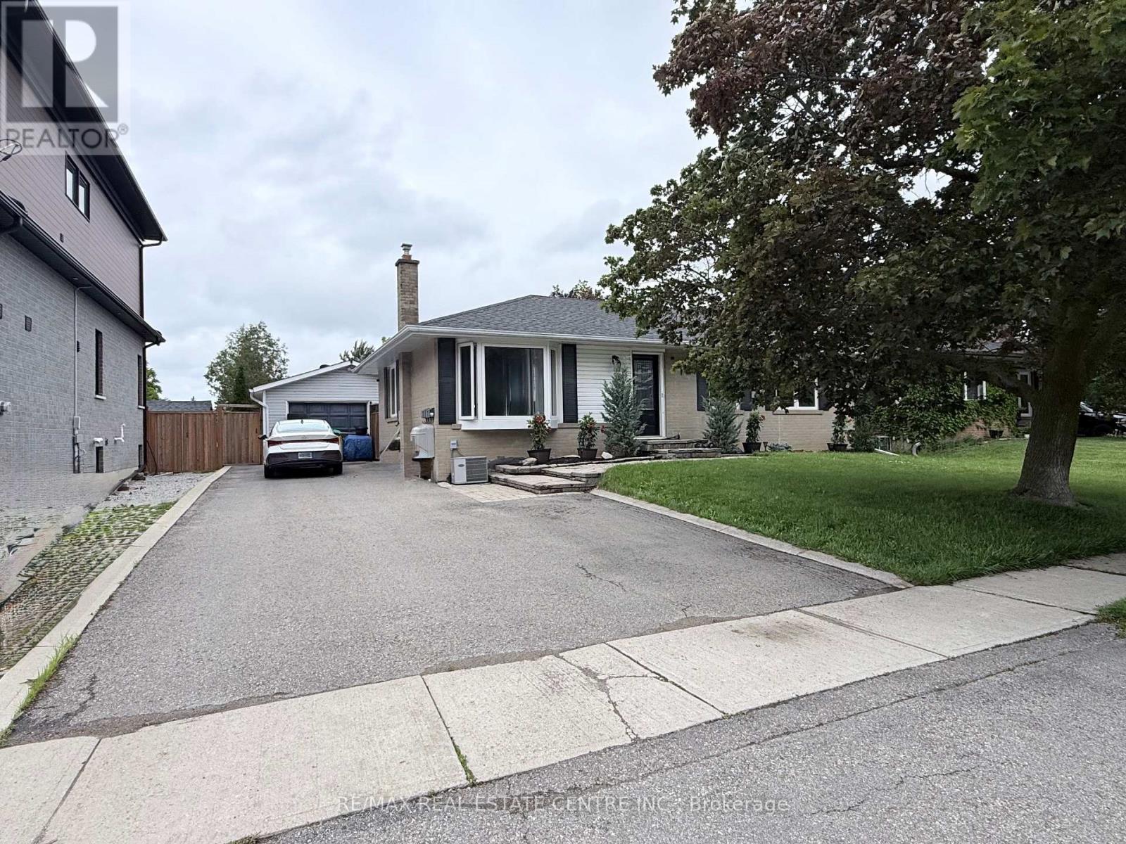 Basement - 18 Mackenzie Drive, Halton Hills, Ontario  L7G 4B9 - Photo 3 - W13467764