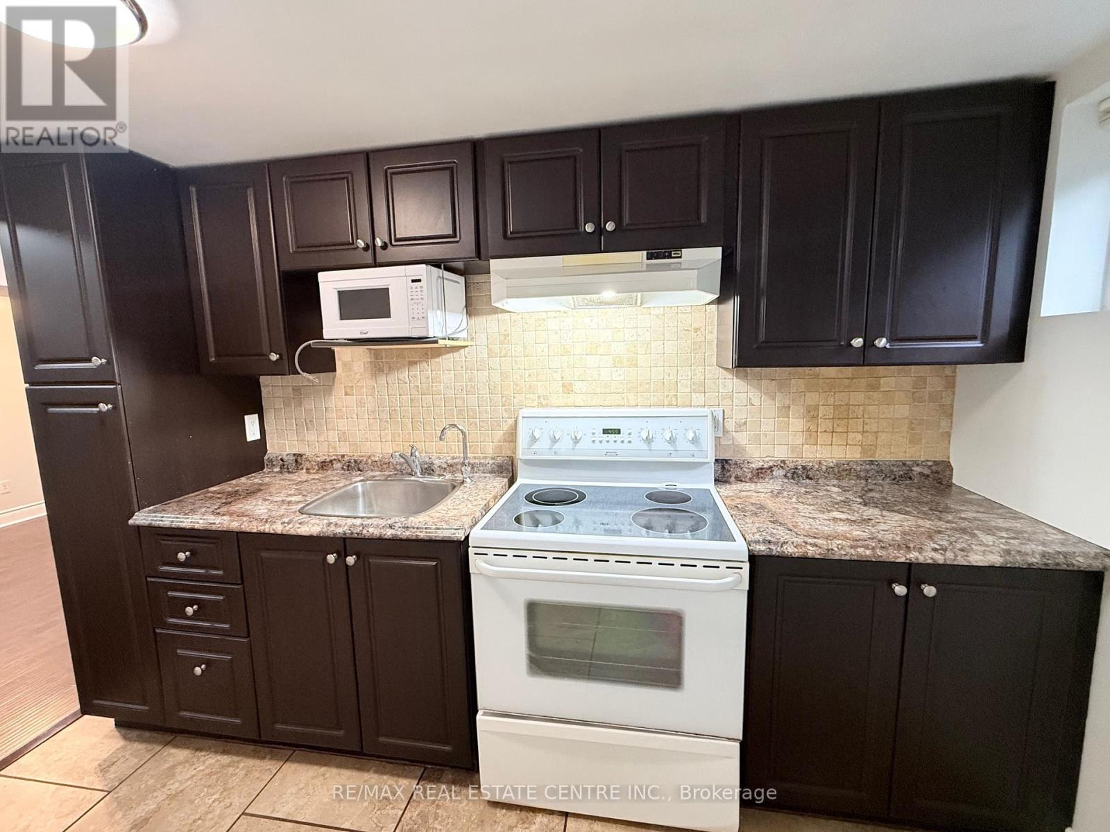 Basement - 18 Mackenzie Drive, Halton Hills, Ontario  L7G 4B9 - Photo 6 - W13467764
