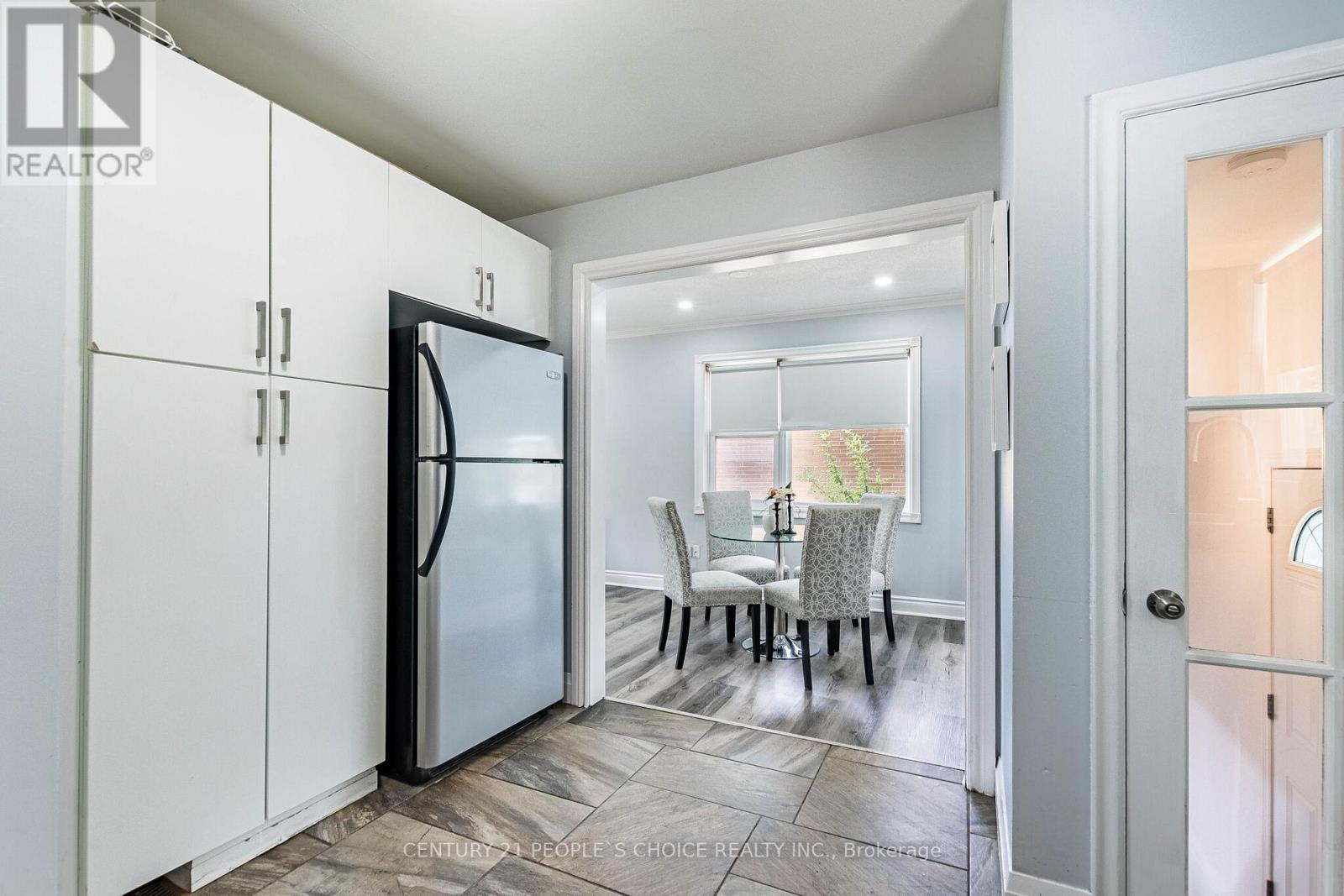 39 Meadowland Drive, Brampton, Ontario  L6W 2R5 - Photo 19 - W13467796