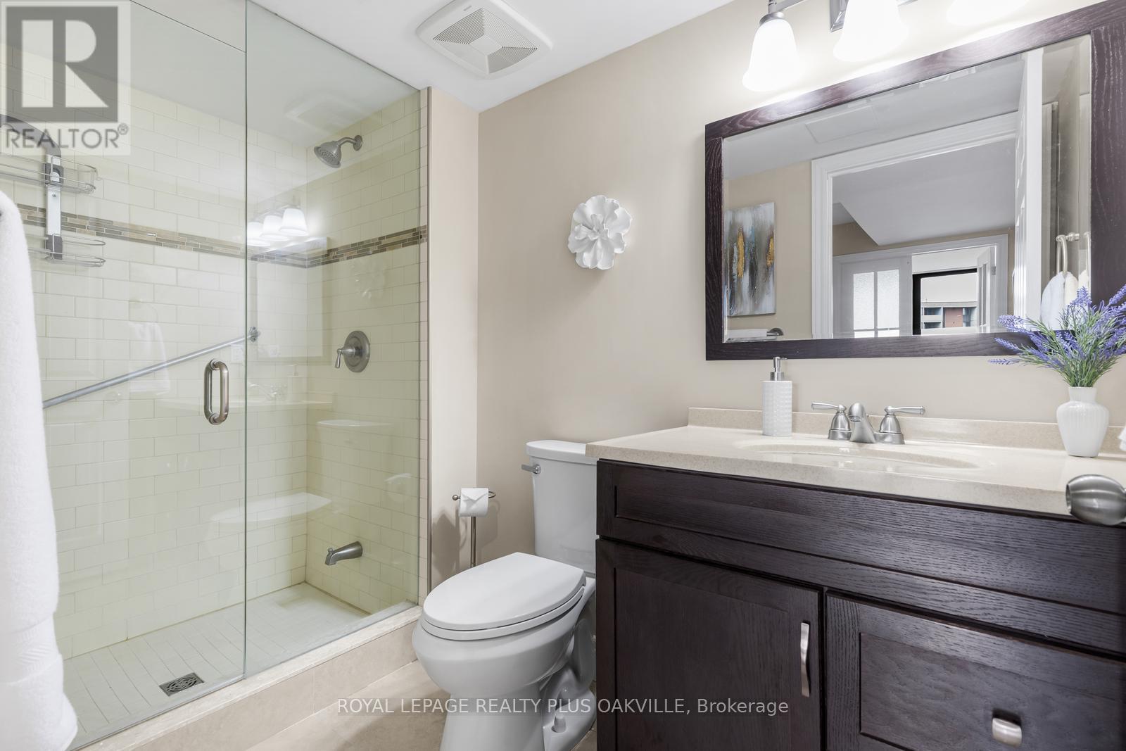 1006 - 1240 Marlborough Court, Oakville, Ontario  L6H 3K7 - Photo 14 - W13467810