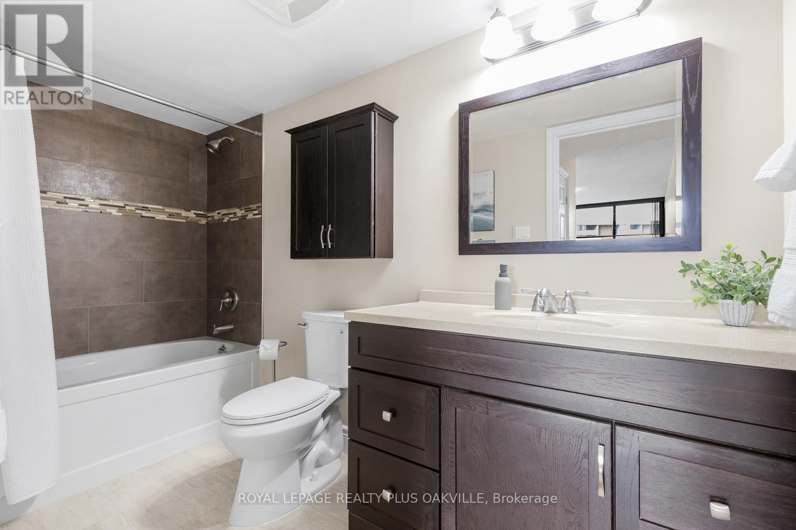 1006 - 1240 Marlborough Court, Oakville, Ontario  L6H 3K7 - Photo 23 - W13467810