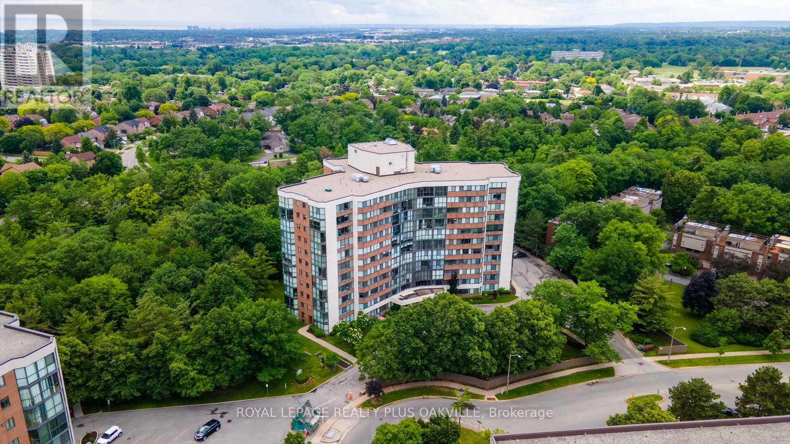 1006 - 1240 Marlborough Court, Oakville, Ontario  L6H 3K7 - Photo 29 - W13467810