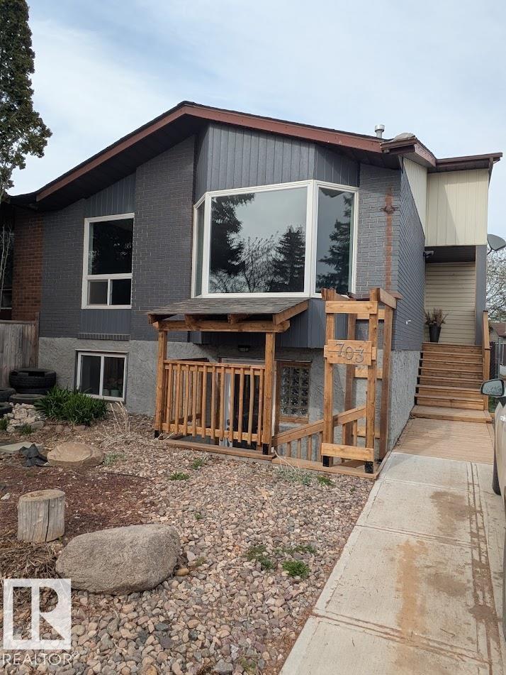 703 GRANDIN DR, Morinville, Alberta