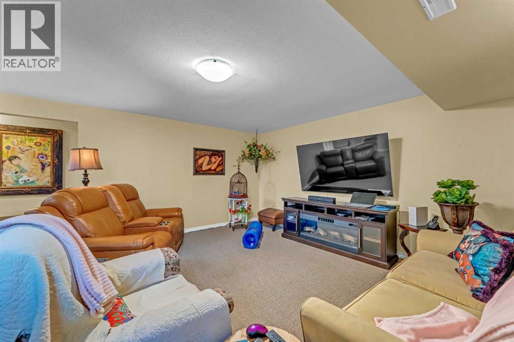 1030 5 Street SE, Medicine Hat, Alberta  T1A 8T5 - Photo 27 - A2312879