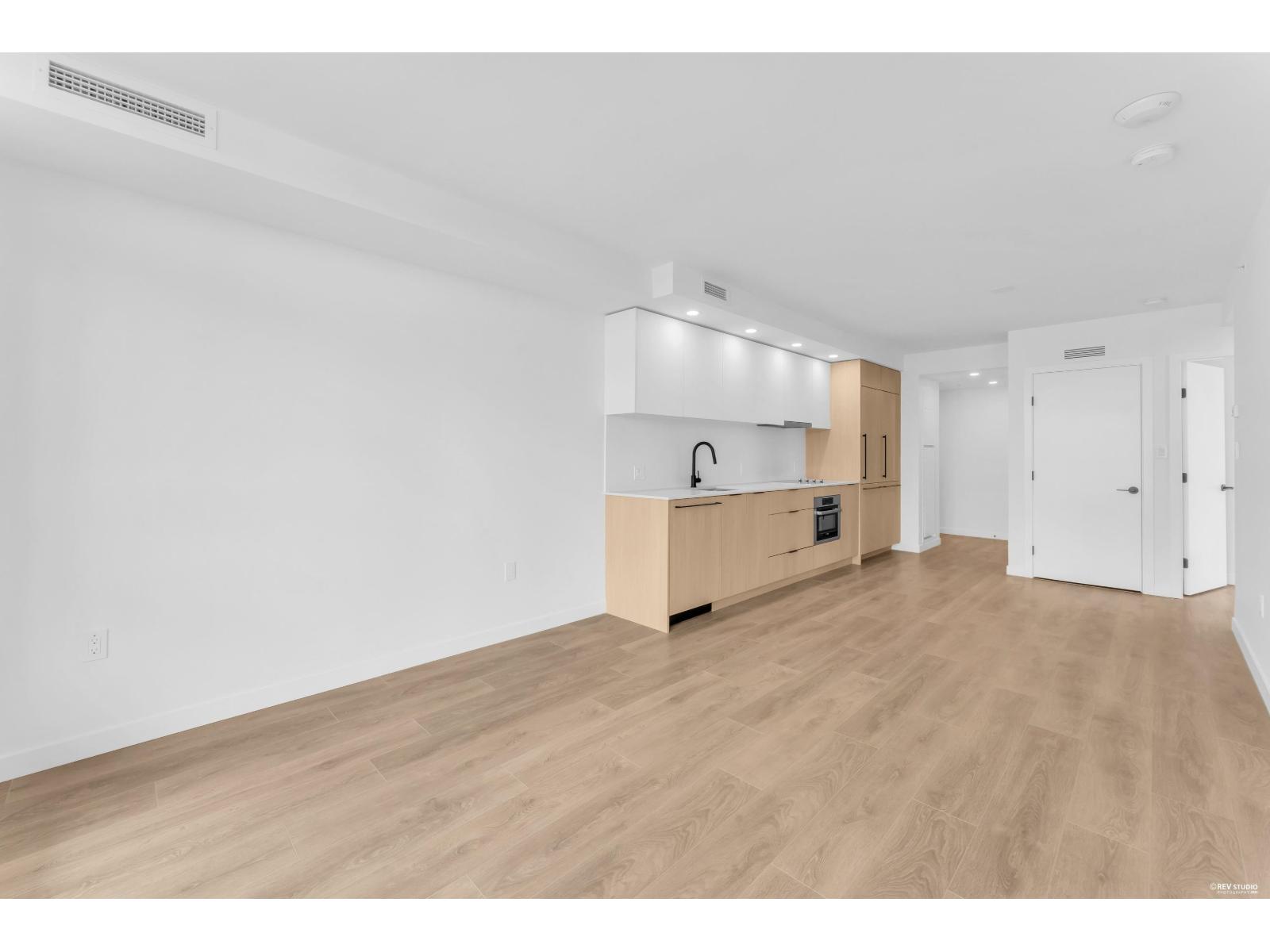 1111 13738 Central Avenue, Surrey, British Columbia  V3T 0X5 - Photo 15 - R3137639