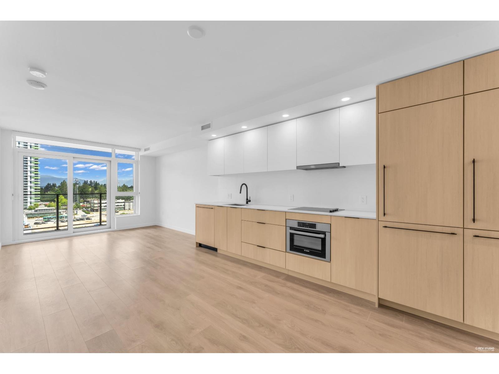 1111 13738 Central Avenue, Surrey, British Columbia  V3T 0X5 - Photo 5 - R3137639