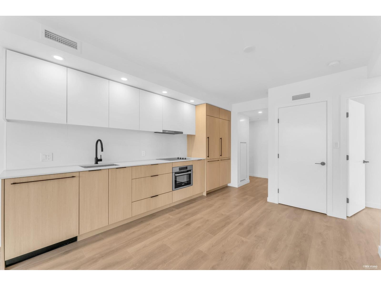 1111 13738 Central Avenue, Surrey, British Columbia  V3T 0X5 - Photo 6 - R3137639