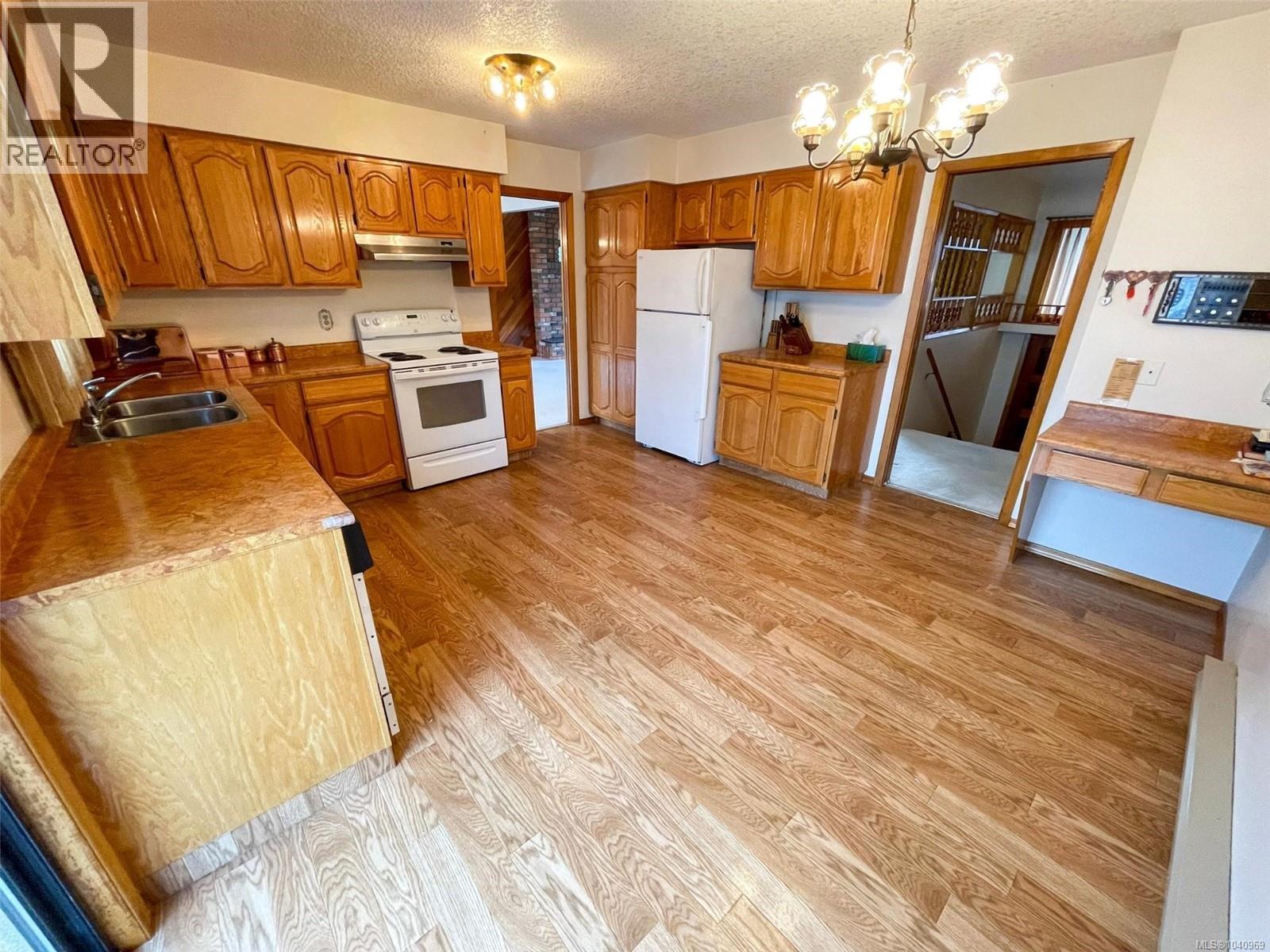 5500 Kenwill Dr, Nanaimo, British Columbia  V9T 5M5 - Photo 12 - 1040969