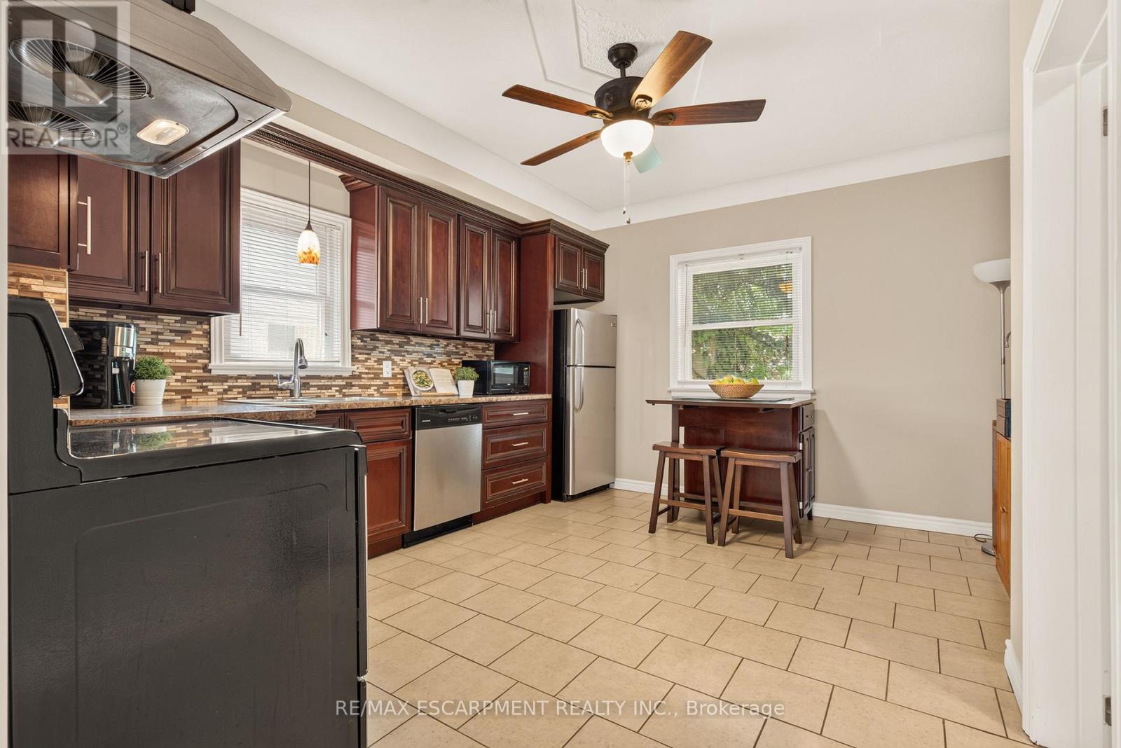 277 Normanhurst Avenue, Hamilton, Ontario  L8H 5N3 - Photo 10 - X13467860