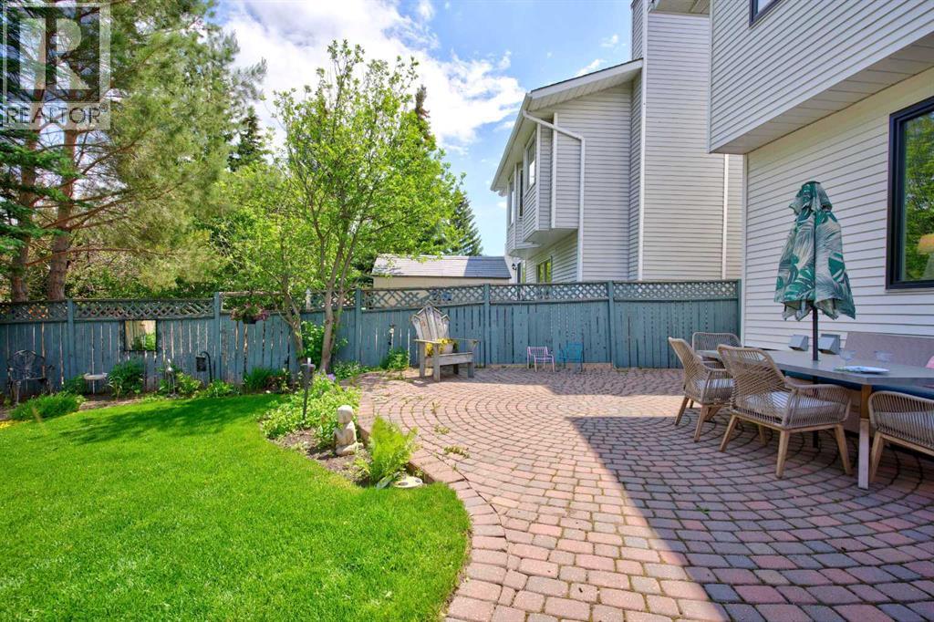 76 Edgepark Road Nw, Calgary, Alberta  T3A 4P8 - Photo 3 - A2322447
