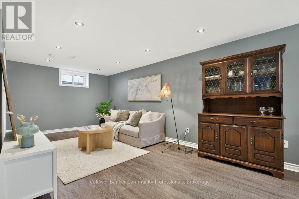 720 Britannia Avenue, Hamilton, Ontario  L8H 2A9 - Photo 23 - X13467976