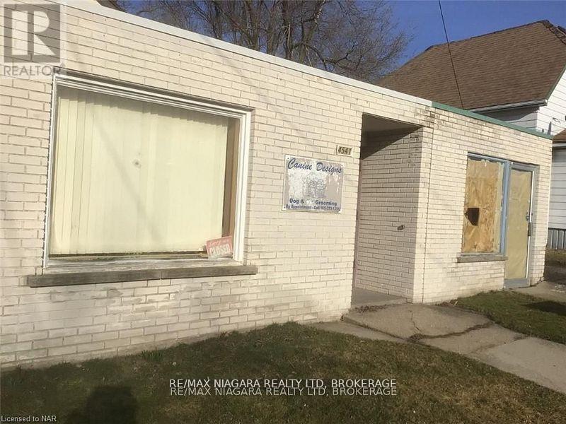 4541 Crysler Avenue, Niagara Falls, Ontario L2E 3V5 - Photo 1 - X13468006