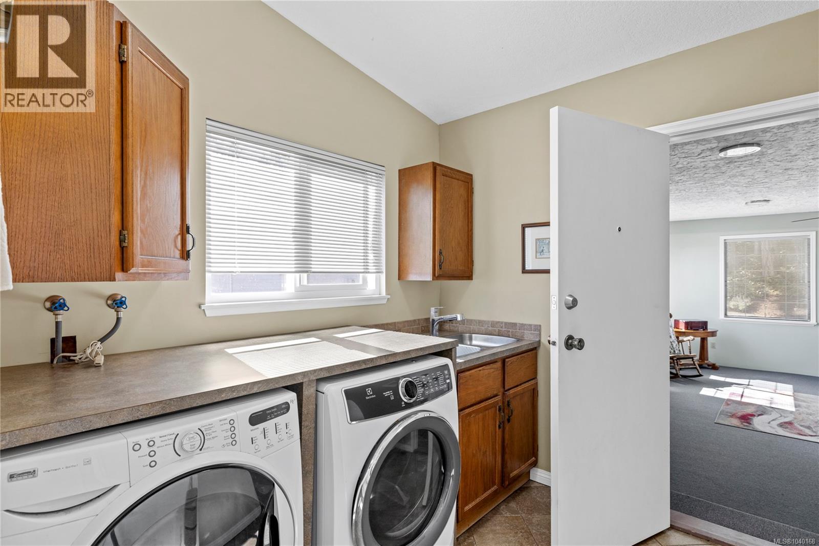 323 Hoylake Rd W, Qualicum Beach, British Columbia  V9K 1K5 - Photo 46 - 1040168