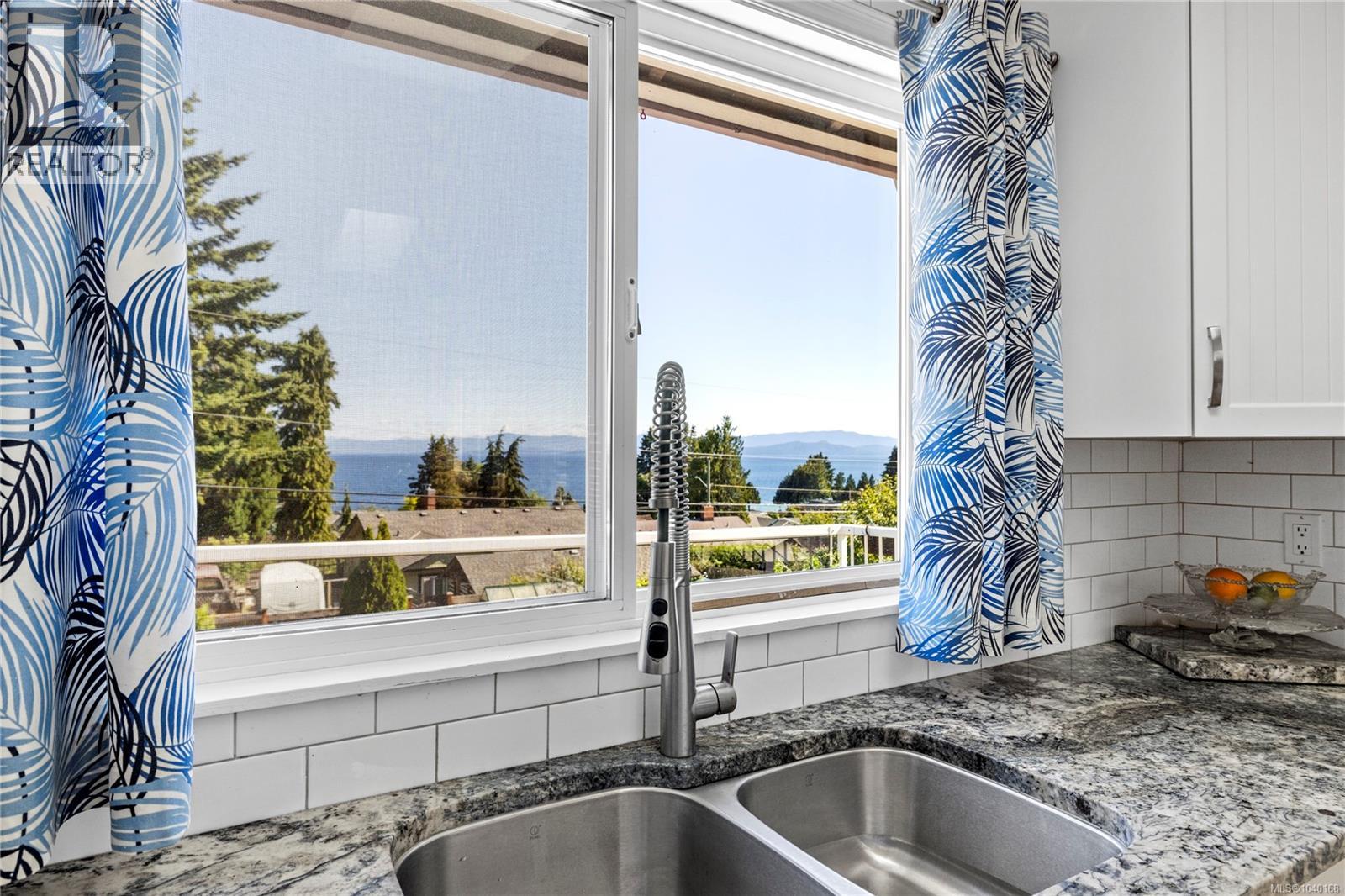 323 Hoylake Rd W, Qualicum Beach, British Columbia  V9K 1K5 - Photo 33 - 1040168
