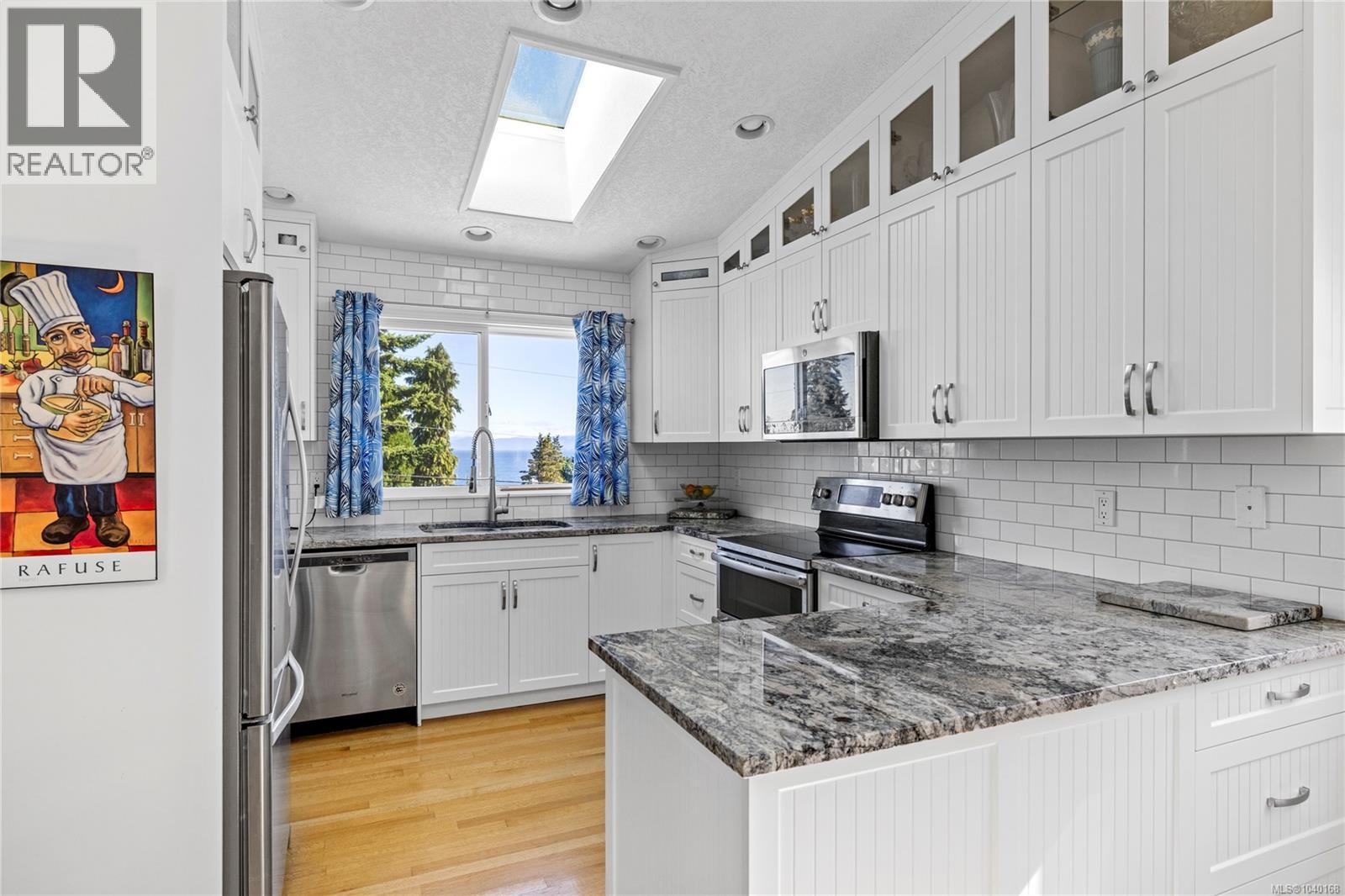 323 Hoylake Rd W, Qualicum Beach, British Columbia  V9K 1K5 - Photo 30 - 1040168