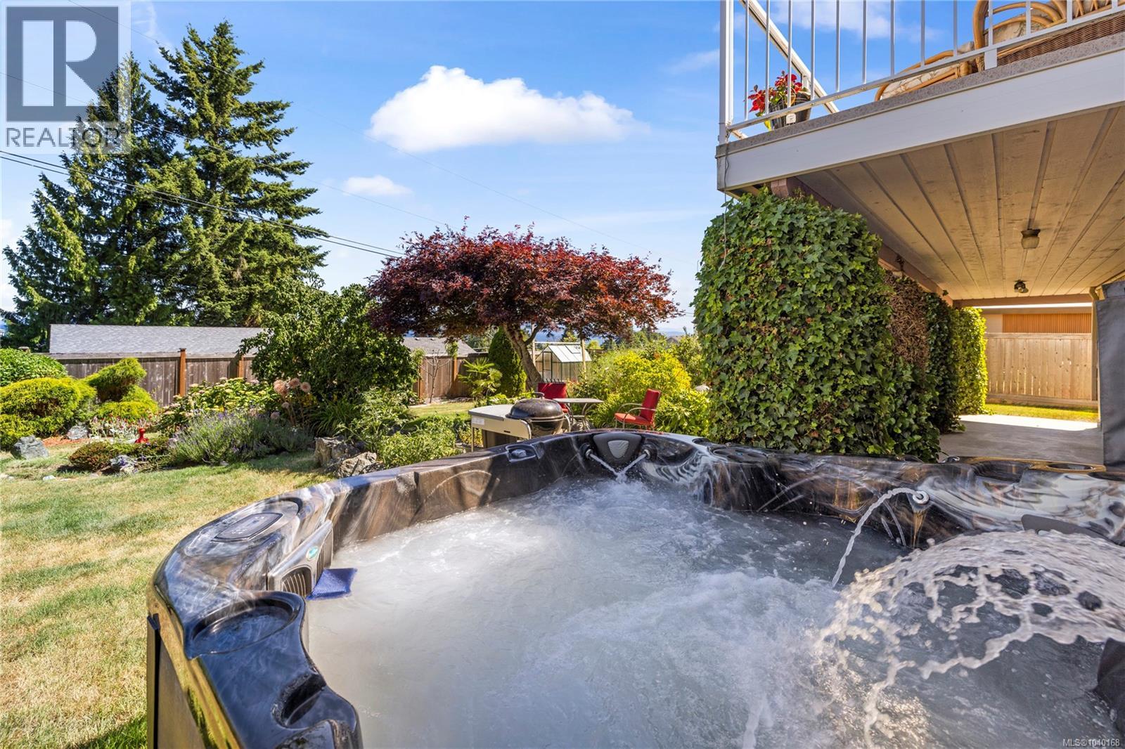 323 Hoylake Rd W, Qualicum Beach, British Columbia  V9K 1K5 - Photo 72 - 1040168