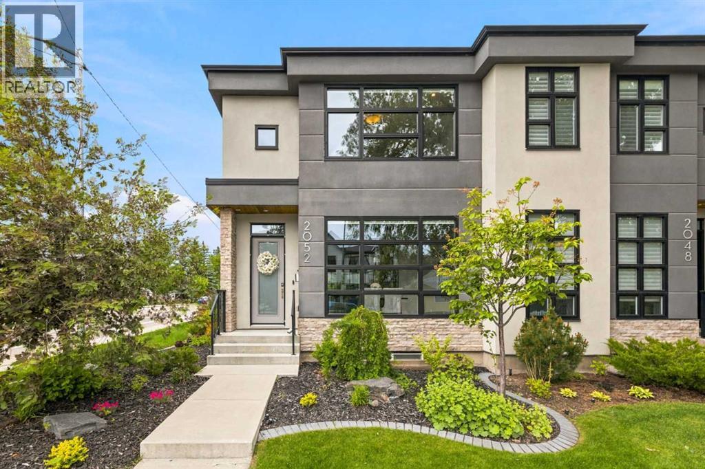 2052 46 Avenue SW, Calgary, Alberta