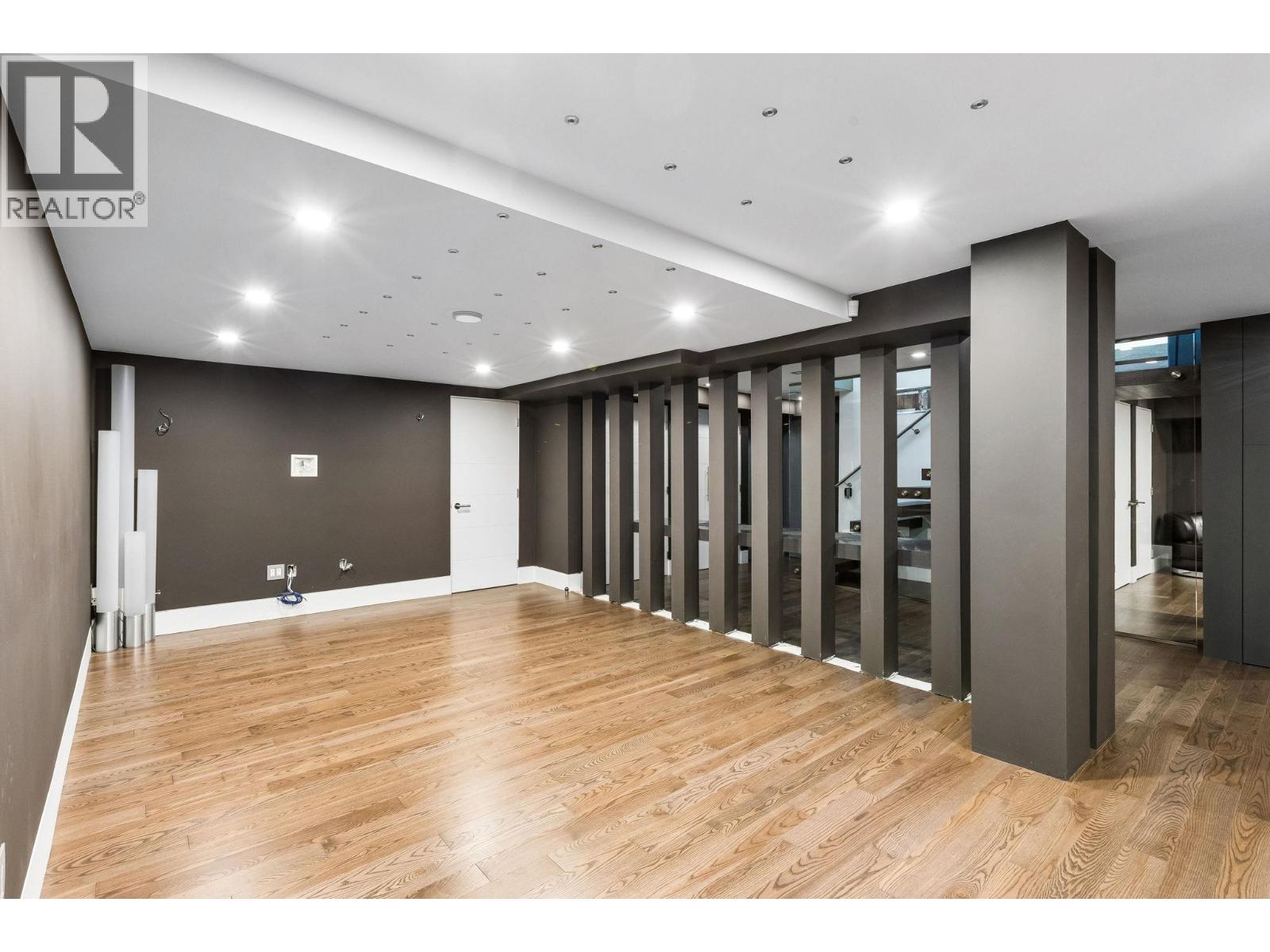 4577 Capilano Road, North Vancouver, British Columbia  V7R 4K2 - Photo 23 - R3137820