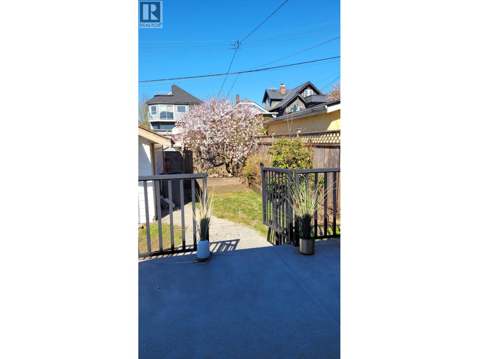 Listing image 11
