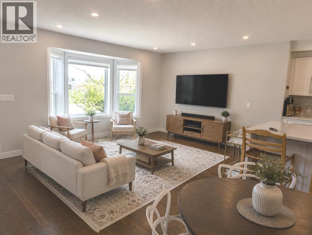 95 Hillgrove Crescent SW, Calgary, Alberta  T2V 3K9 - Photo 6 - A2309620