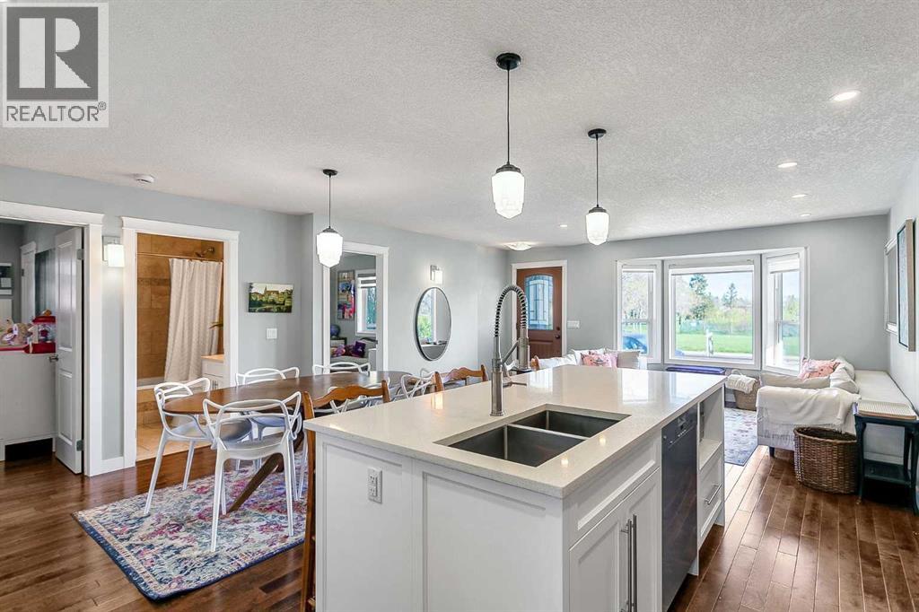 95 Hillgrove Crescent SW, Calgary, Alberta  T2V 3K9 - Photo 5 - A2309620