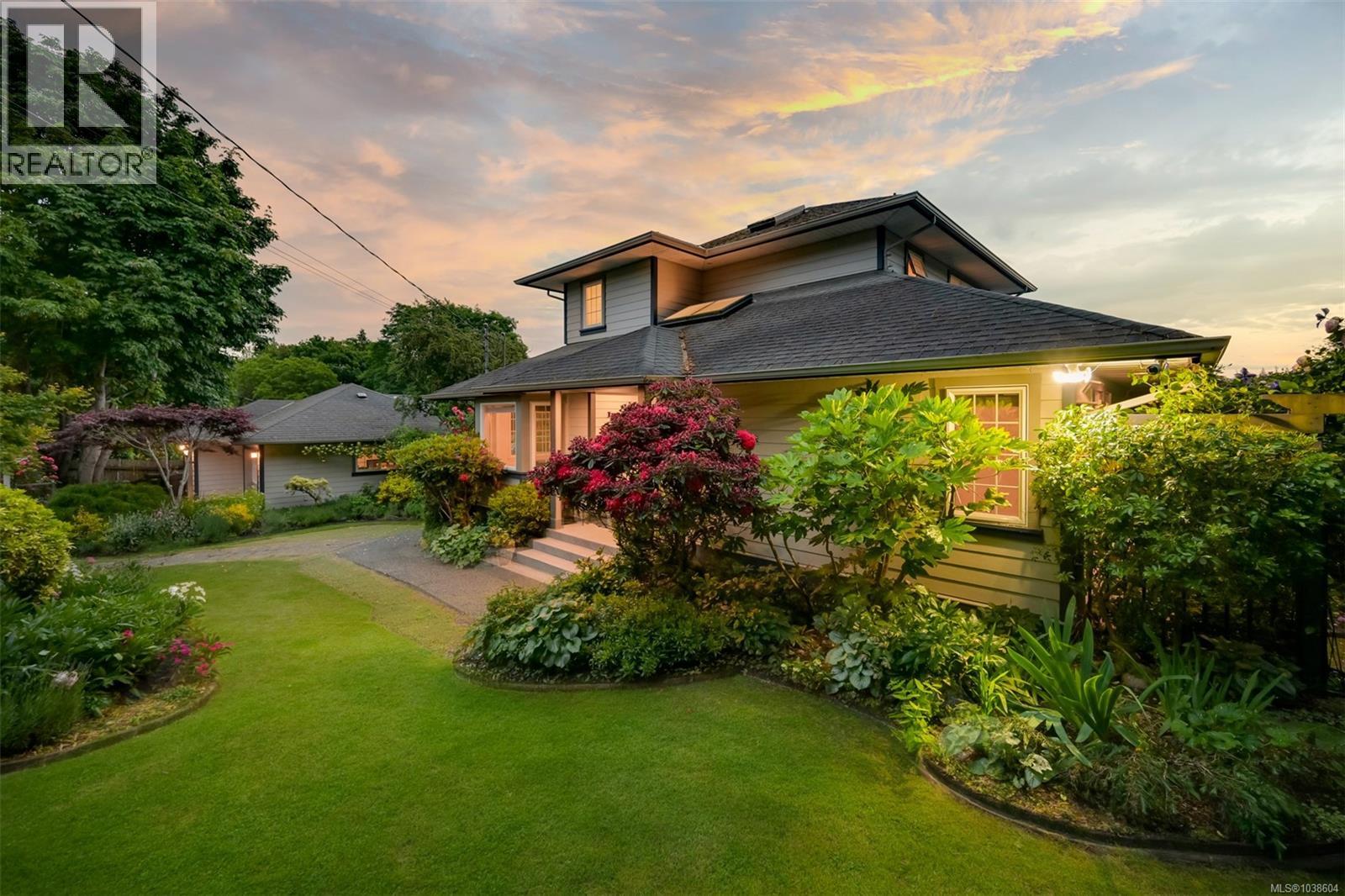 4005 Locarno Lane, Saanich, British Columbia  V8N 3Z9 - Photo 52 - 1038604