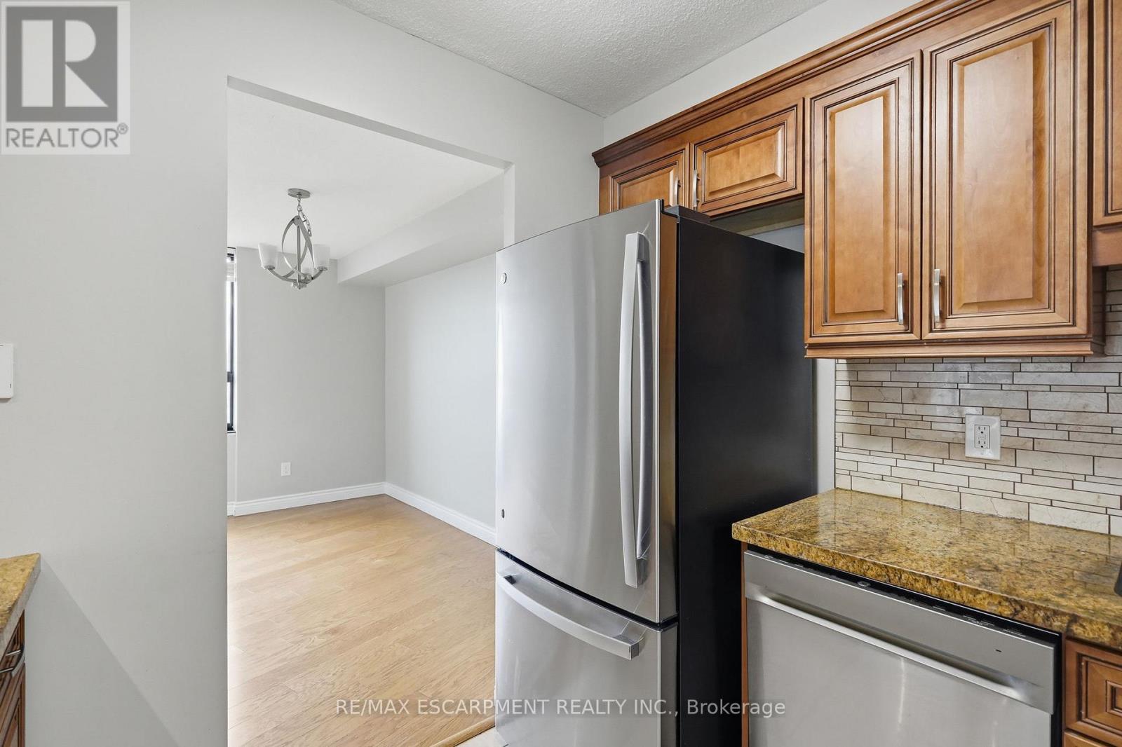 1516 - 50 Mississauga Valley Boulevard, Mississauga, Ontario  L5A 3S2 - Photo 4 - W13134884