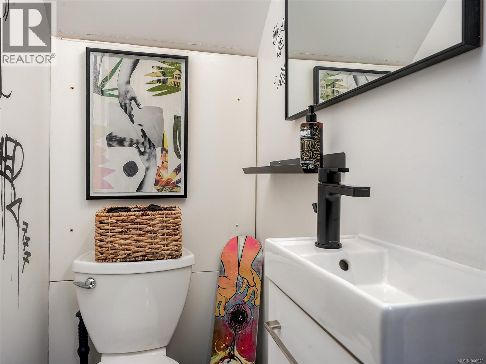 11 532 1/2 Fisgard St, Victoria, British Columbia V8W 1R4 - Photo 22 - 1040920