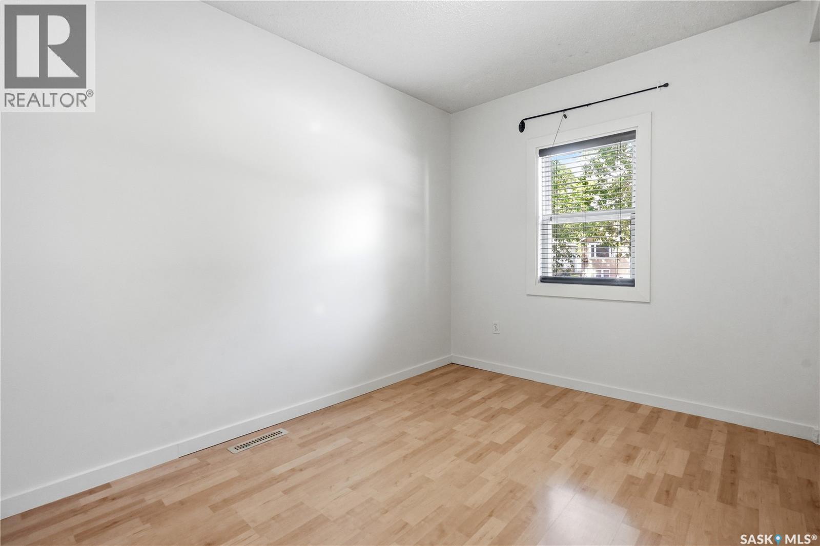 2509 Mcdonald Street, Regina, Saskatchewan  S4N 2Z6 - Photo 15 - SK040085