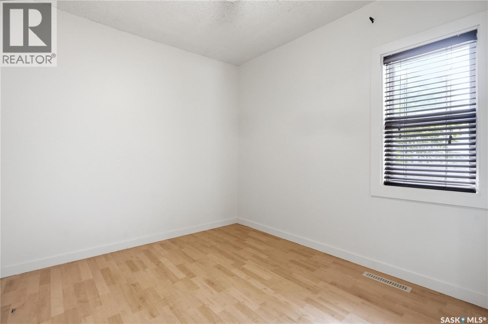 2509 Mcdonald Street, Regina, Saskatchewan  S4N 2Z6 - Photo 17 - SK040085
