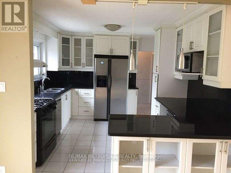 853 DOUGLAS AVENUE, Pickering, Ontario