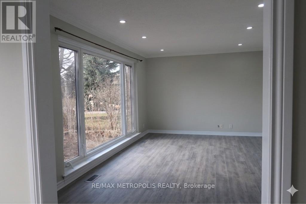853 Douglas Avenue, Pickering, Ontario L1W 1N5 - Photo 5 - E13467992