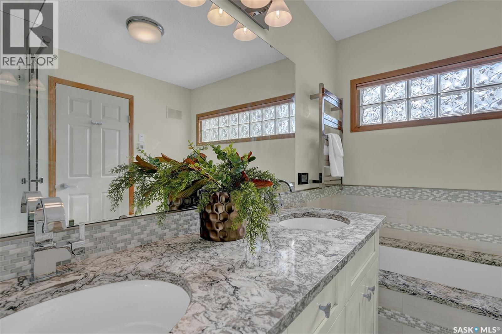 3328 Lakeshore Court, Regina, Saskatchewan  S4S 7H8 - Photo 26 - SK040086