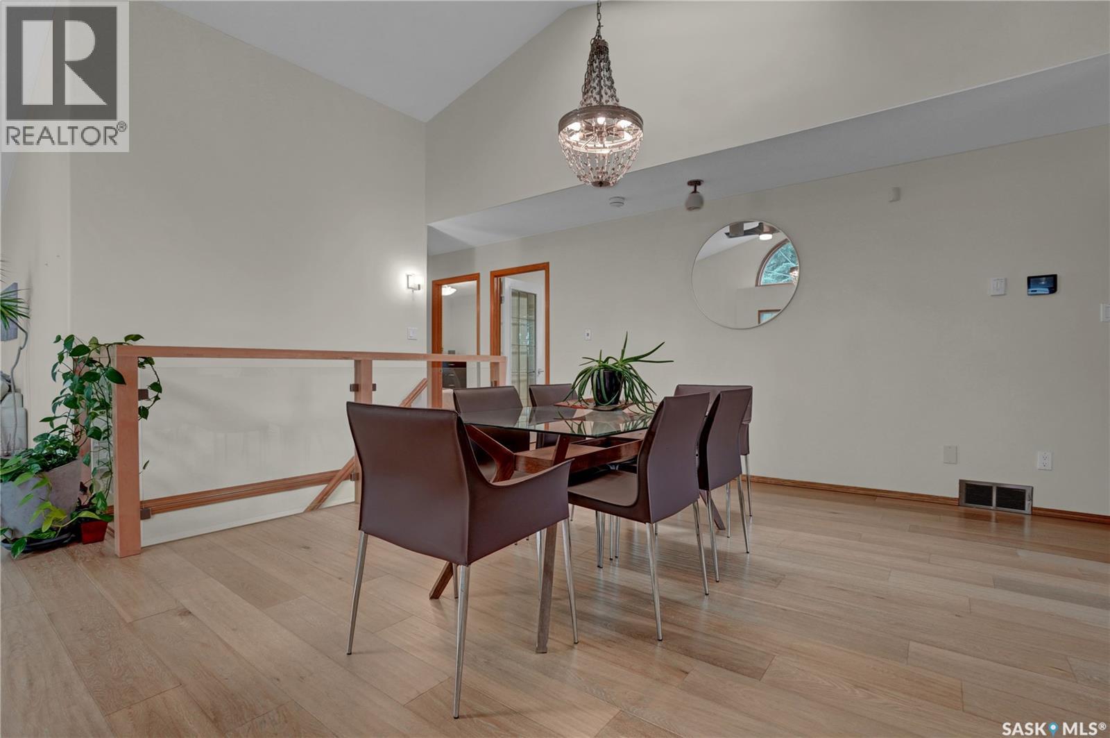 3328 Lakeshore Court, Regina, Saskatchewan  S4S 7H8 - Photo 9 - SK040086