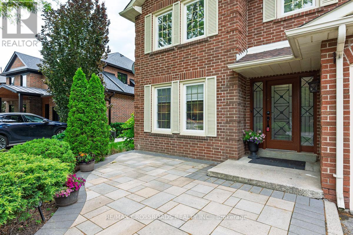 16 Heisey Drive, Markham, Ontario  L3P 4P7 - Photo 2 - N13467968