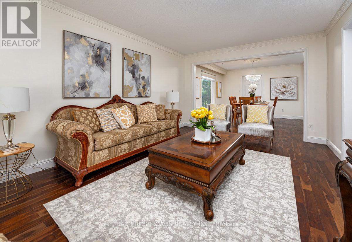 16 Heisey Drive, Markham, Ontario  L3P 4P7 - Photo 7 - N13467968