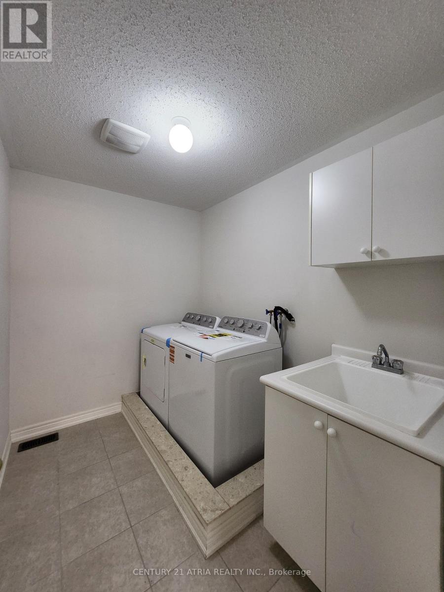 1237 Atkins Drive, Newmarket, Ontario  L3X 0C8 - Photo 13 - N13468060