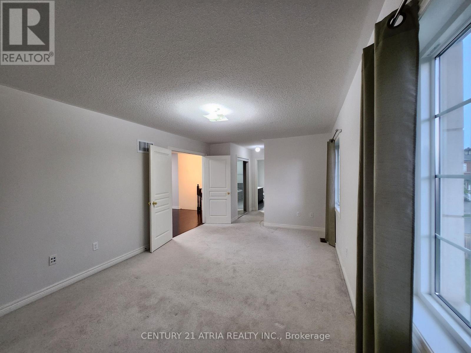 1237 Atkins Drive, Newmarket, Ontario  L3X 0C8 - Photo 9 - N13468060