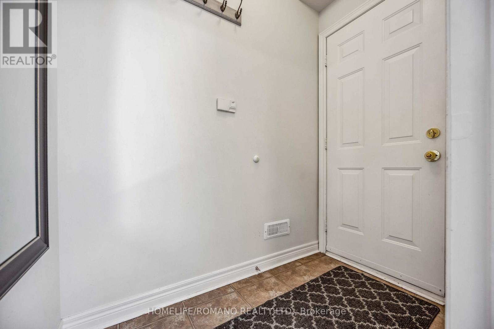 Basement - 34 Gianmarco Way, Vaughan, Ontario L6A 3J3 - Photo 4 - N13468072