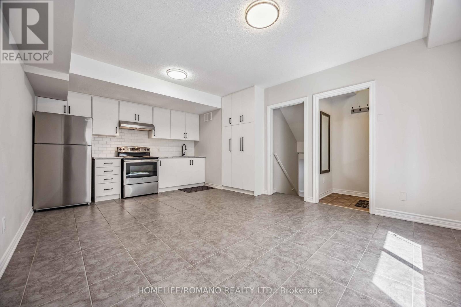 Basement - 34 Gianmarco Way, Vaughan, Ontario L6A 3J3 - Photo 8 - N13468072