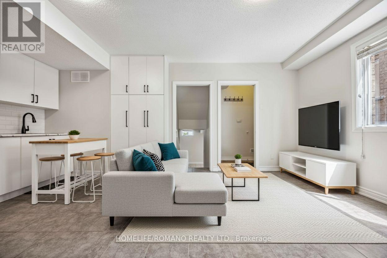 Basement - 34 Gianmarco Way, Vaughan, Ontario L6A 3J3 - Photo 9 - N13468072