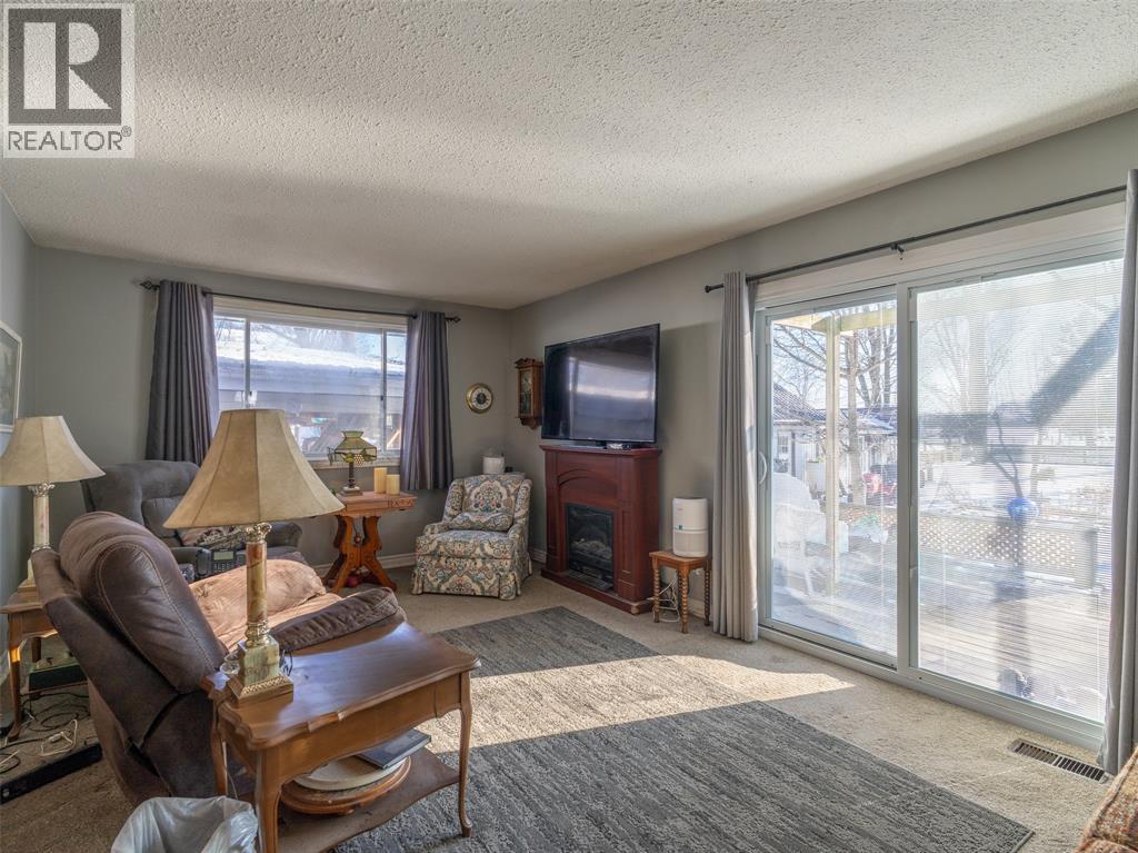 465 Sydenham Line, Dresden photo 21