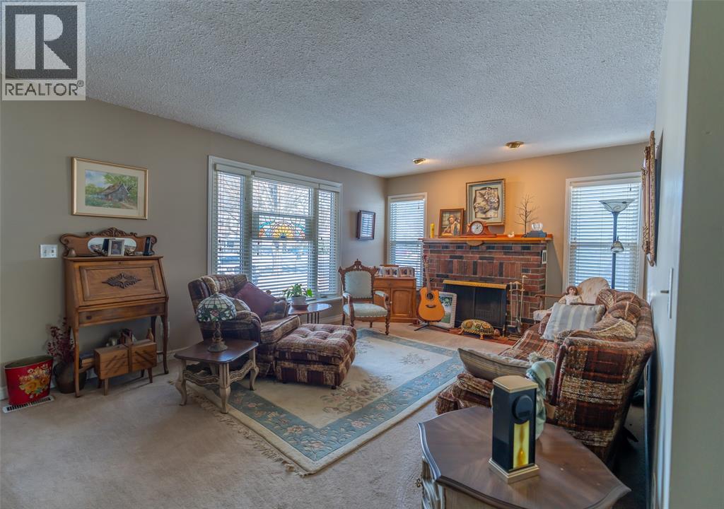 465 Sydenham Line, Dresden photo 22