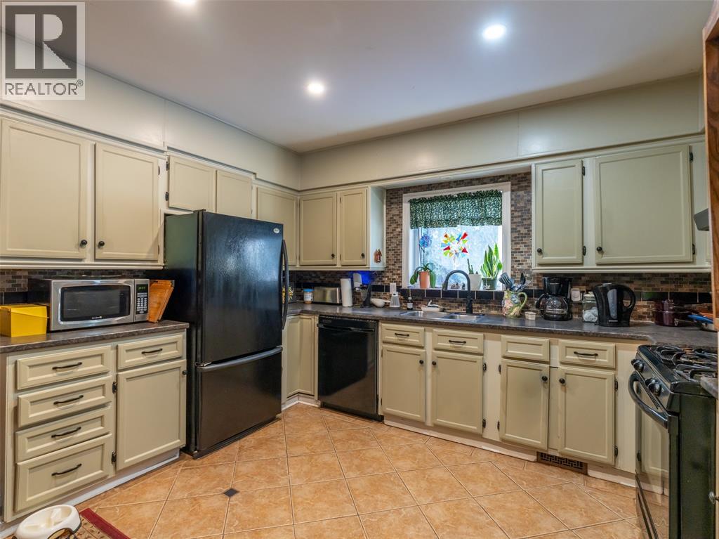 465 Sydenham Line, Dresden photo 24