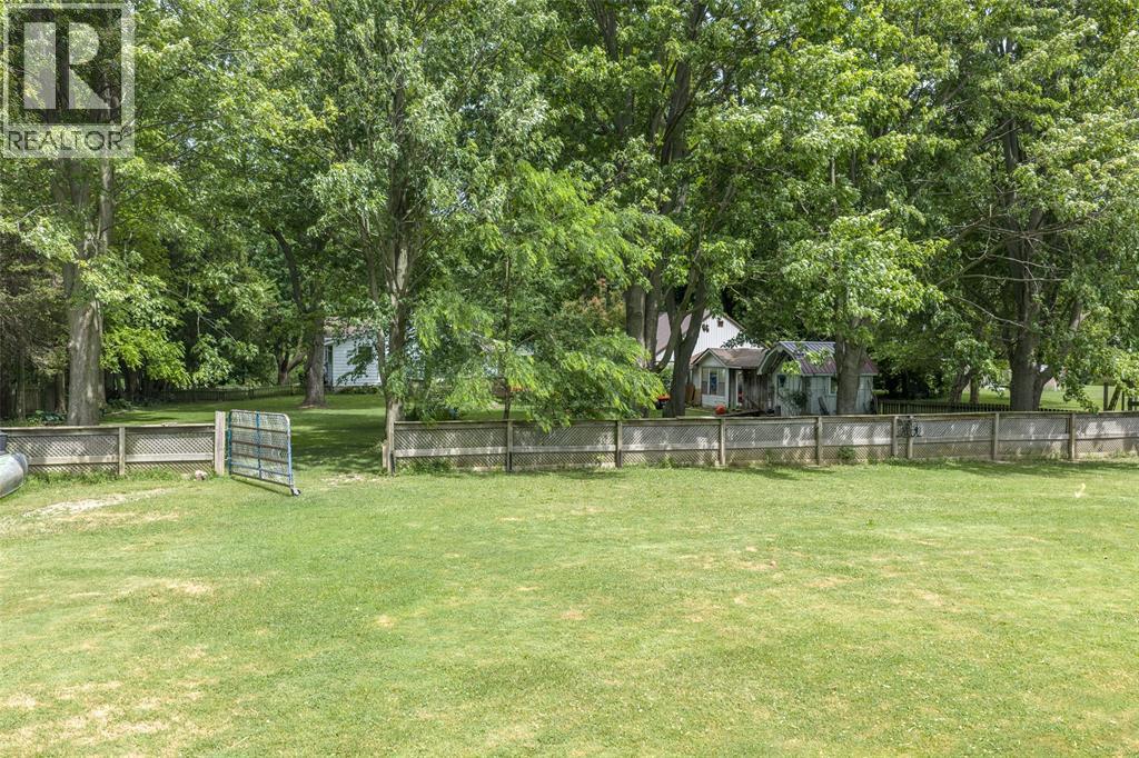 465 Sydenham Line, Dresden photo 18