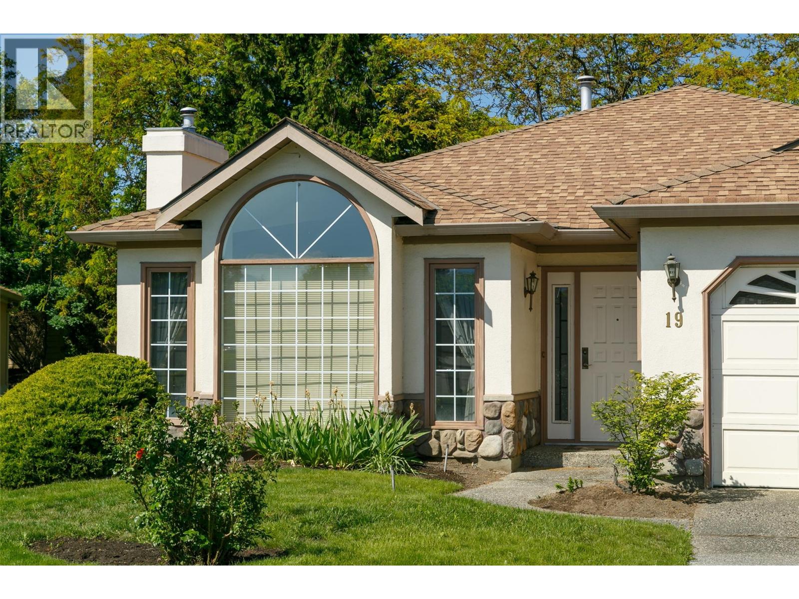 1201 Cameron Avenue Unit# 19, Kelowna, British Columbia  V1W 3S1 - Photo 2 - 10391953